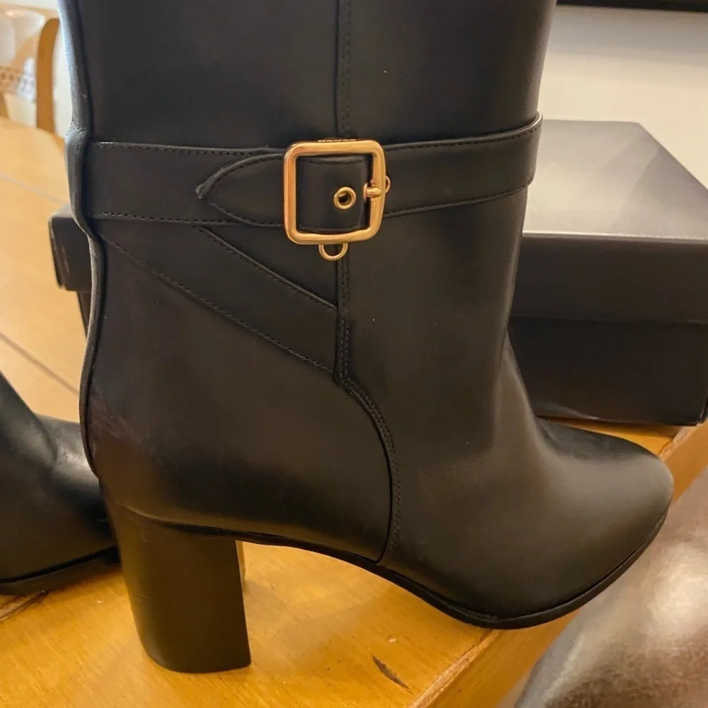 Coach Women’s Olivia Leather Black Ankle Boots New Size 9 *missing charms